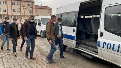 96 illegal immigrants detained after raids in Istanbul [Daily Sabah]