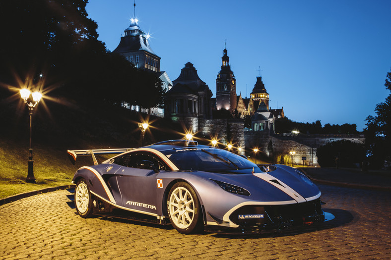 Arrinera Hussarya GT