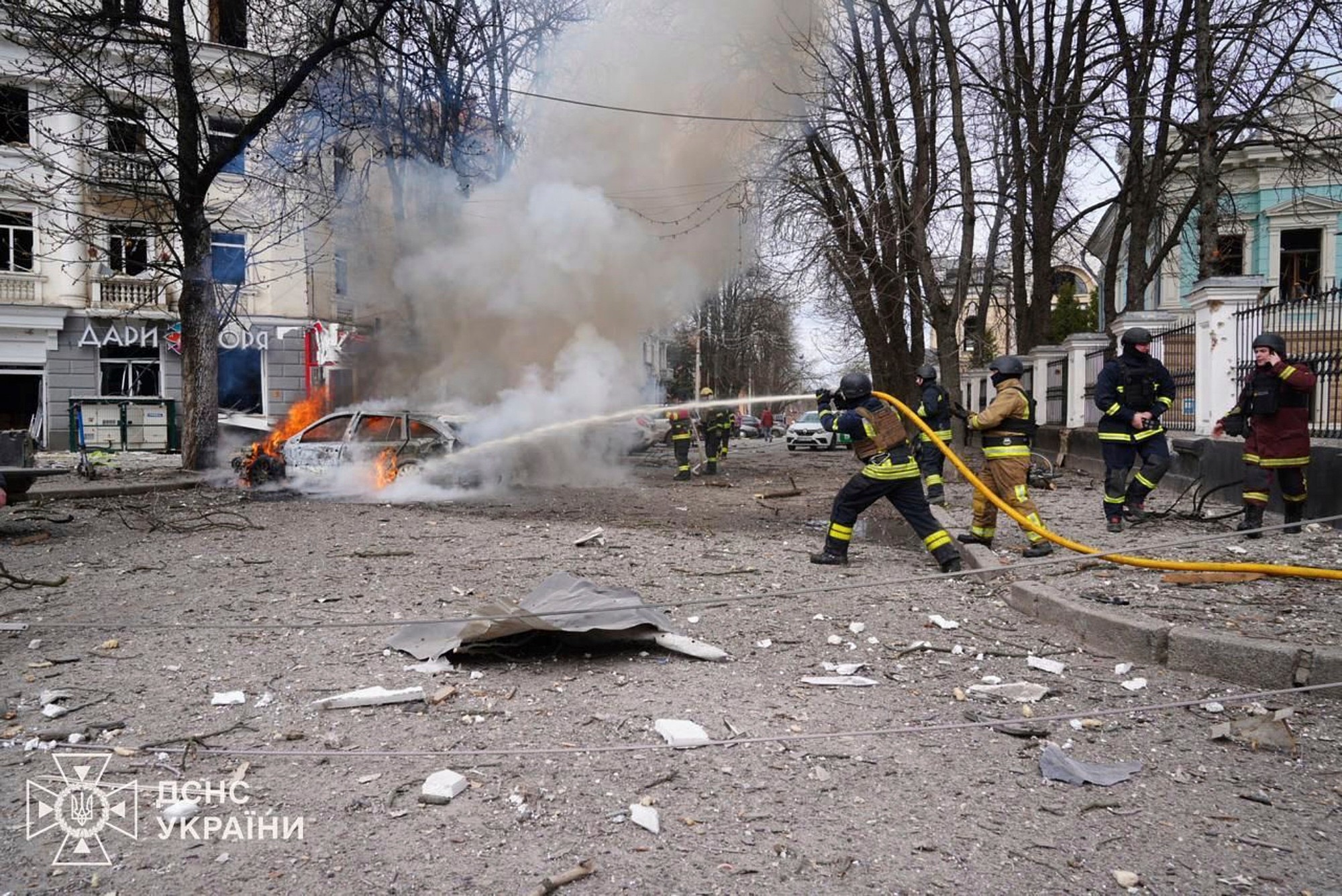 Ruský raketový útok na ukrajinské severovýchodné mesto Sumy si vyžiadal desiatky zranených a najmenej 32 obetí.