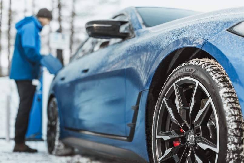 Goodyear UltraGrip Performance 3 zwyciężyły w teście ADAC 2024