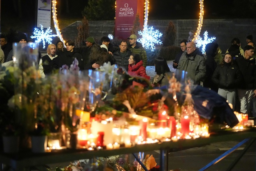 Ljudi odaju požtu žrtvama požara u Krans-Montani