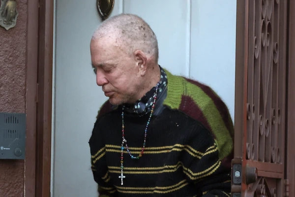 Bio je FRAJER o kojem je maštala svaka žena, a danas PLAŠI POJAVOM: Živi kao podstanar, JURE GA ZA DUG i potresno je gledati ga