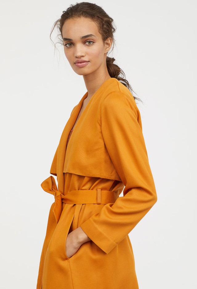 Mustársárga kabát H&M 12 990 Ft- hm.com