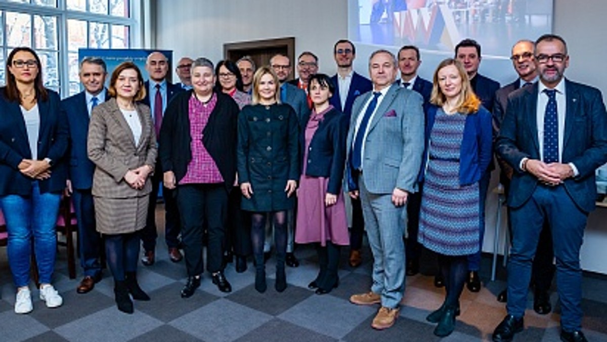 Program "Solidarni z Ukrainą". Polskie uczenie pomogą ukraińskim ośrodkom