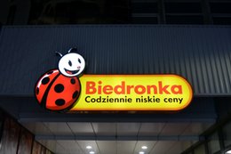 Ostro o Biedronce. "Zadziwia mnie poczucie bezkarności" – mówi prezes UOKiK [WYWIAD]