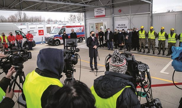 Spółki Skarbu Państwa tworzą szpitale tymczasowe