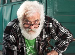 PiS zabroni seniorom dorabiać na emeryturze? Dwa rozwiązania - ostre i łagodniejsze