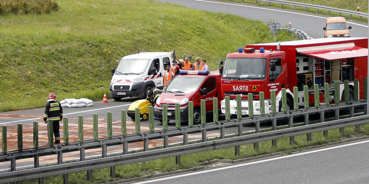 Wysiadł z auta i zginął. Tragiczny wypadek pod Grodziskiem Mazowieckim