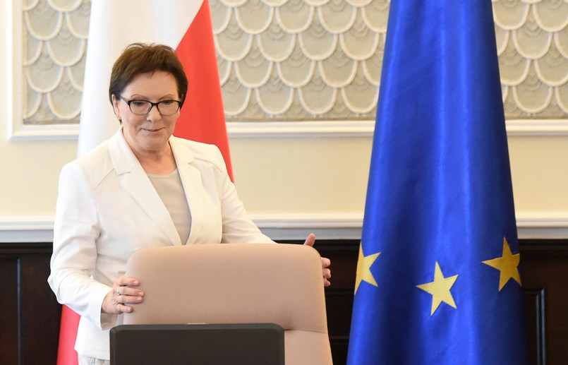 Premier Ewa Kopacz przed posiedzeniem rządu