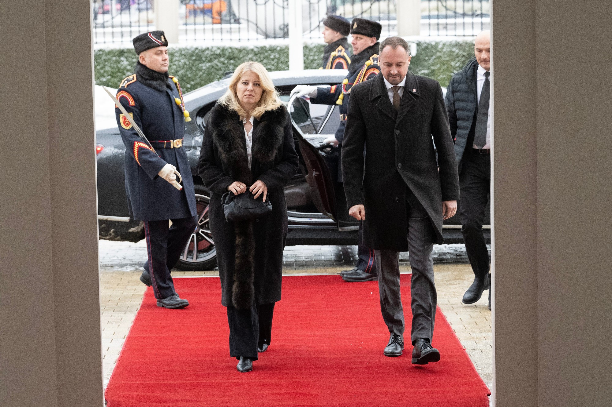 Bývalá prezidentka SR Zuzana Čaputová prichádza do Prezidentského paláca.