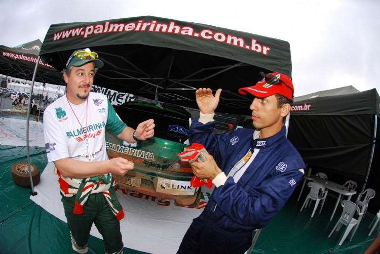 Rally de Curitiba 2010: pewne zwycięstwo Krisa Meeke, Juho Hänninen liderem IRC