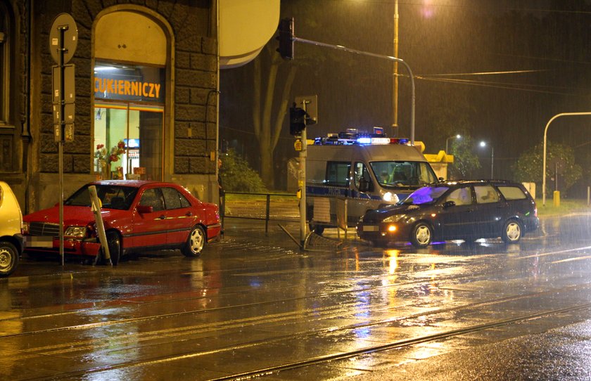 Pijany wjechał w matkę z wózkiem