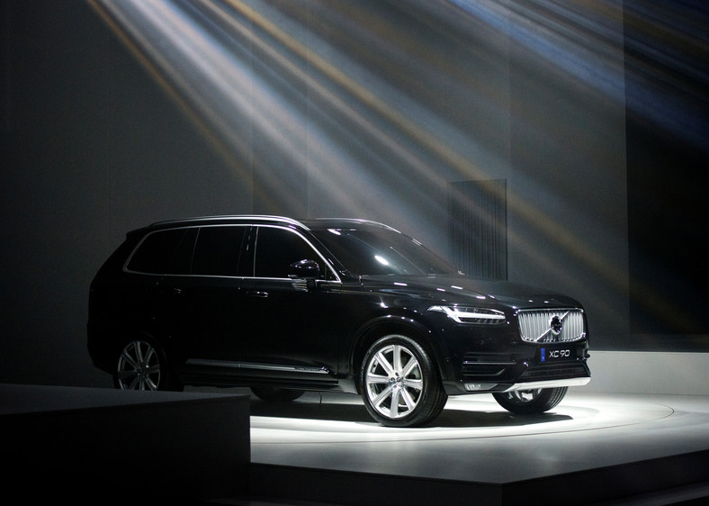 Oto nowy SUV wyczekiwany jak iPhone. Nowe volvo XC90