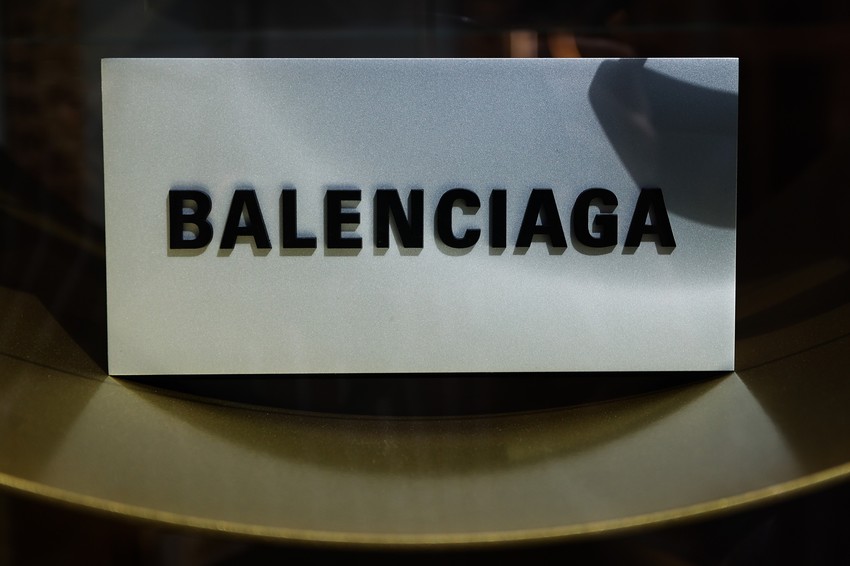 "Balensijagu" je 1917. godine osnovao modni dizajner Cristóbal Balensijaga.