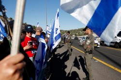 Izraelczycy protestują przeciwko reformie sądownictwa. Zablokowali autostrady