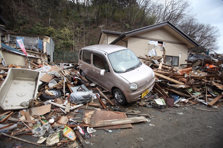7. Trzęsienie ziemi i tsunami w Japonii w 2011 roku