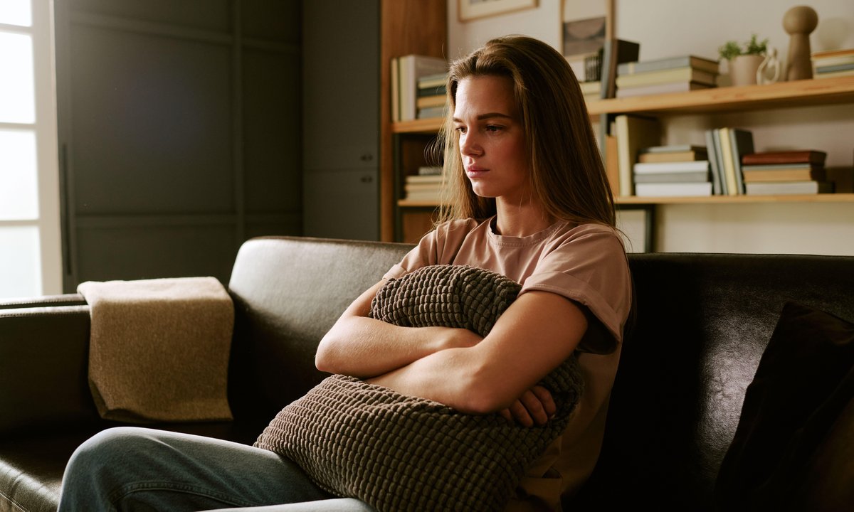 Już nie nadzieja. Psycholog ujawnia: Te emocje zostają w nas na lata