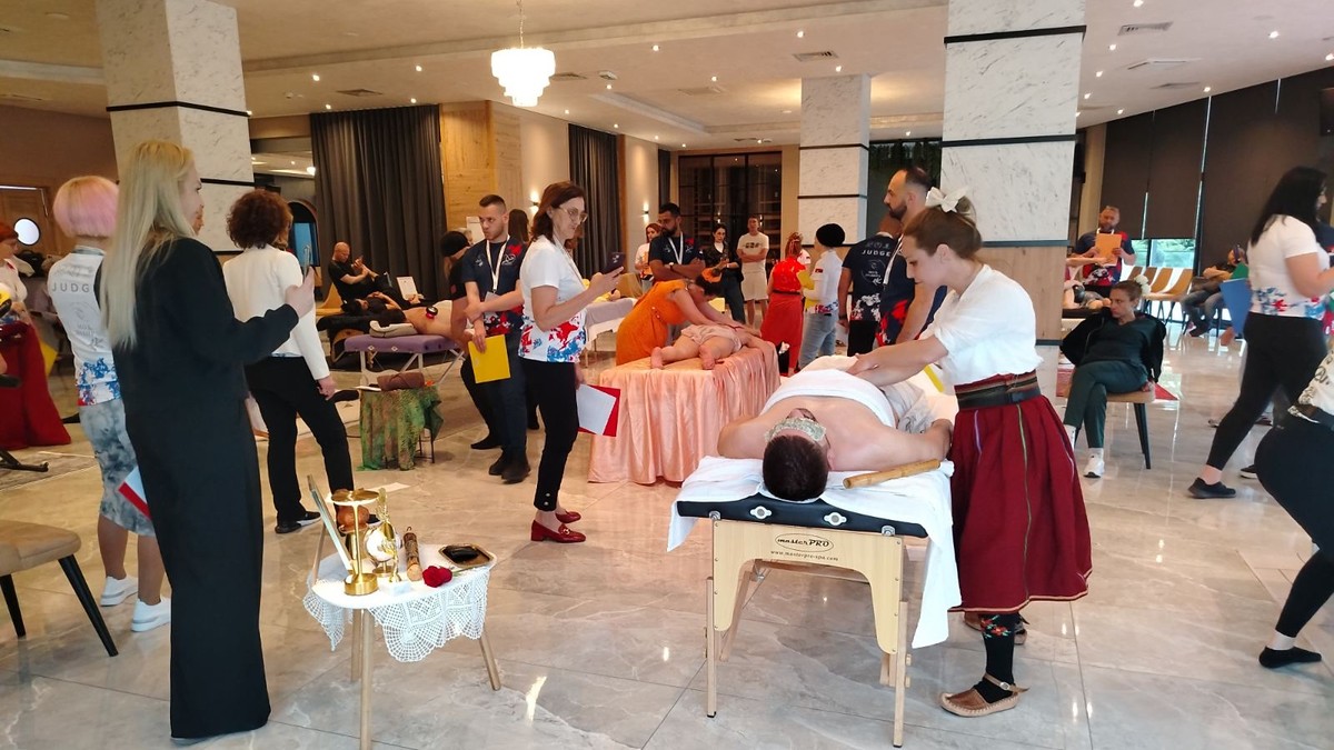 (FOTO, VIDEO) Valjevka Anđela je ŠAMPION U MASAŽI! Četiri zlatne medalje za mesec dana, jedno takmičenje bilo je posebno zbog 