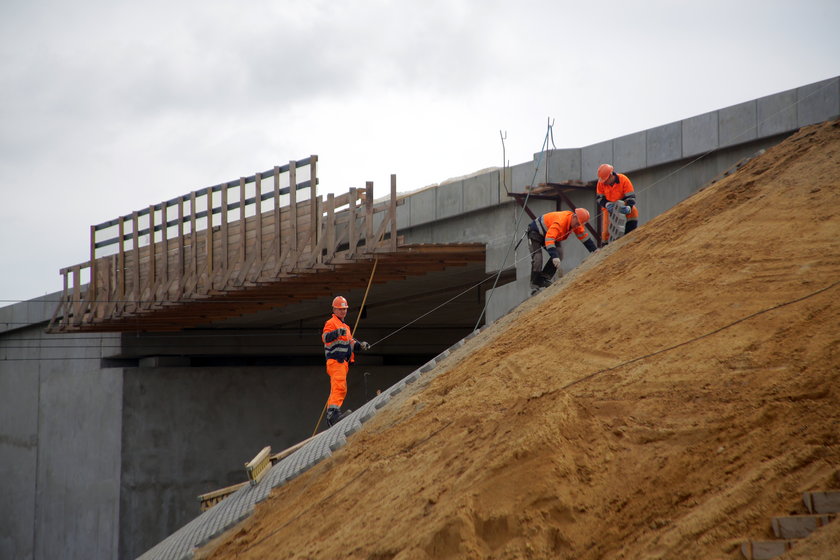 budowa wiaduktu w Rogowie
