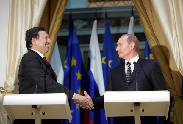 Przewodniczący Komisji Europejskiej, Jose Manuel Barroso i premier Rosji WładimirPutin. fot. Bloomberg