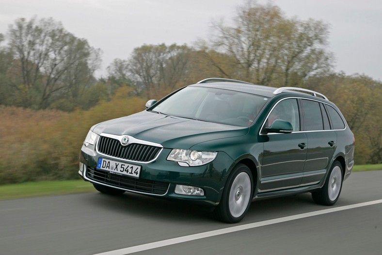 Skoda Superb Combi - lata produkcji 2009-15