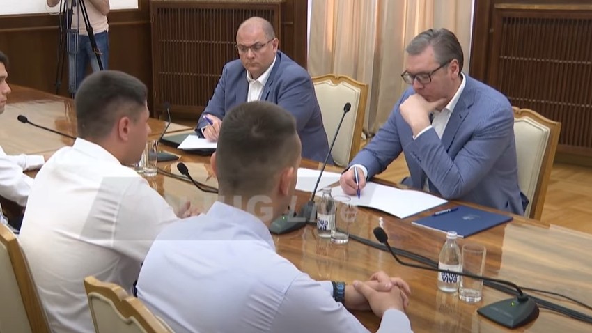 Aleksandar Vučić, sastanak sa studentima iz Pionirskog parka