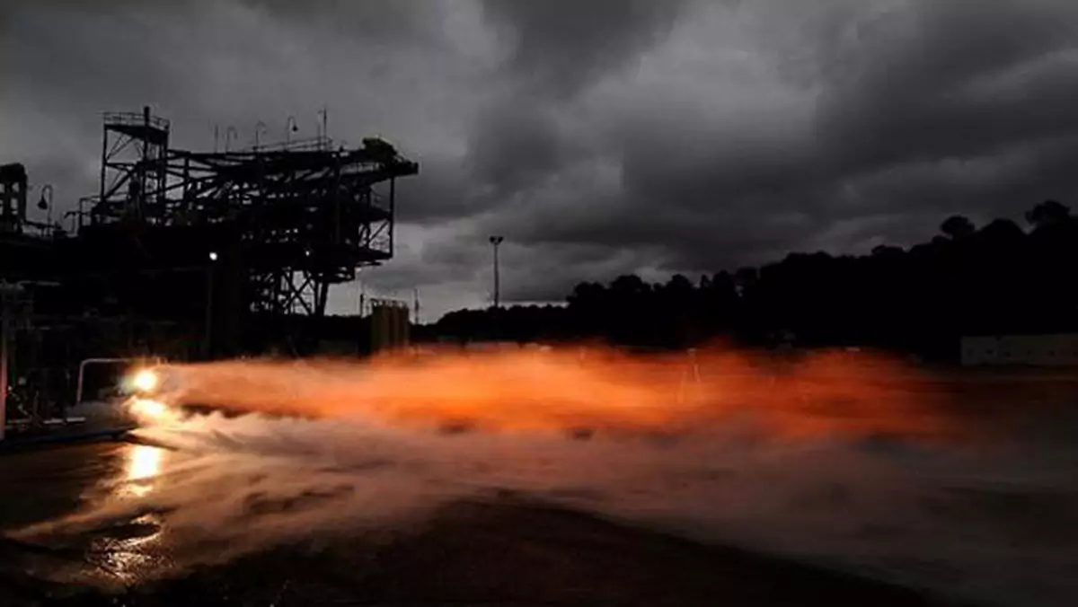 NASA: Udany test silnika rakietowego z wydruku 3D