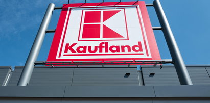 W Kauflandzie podwyżki dla pracowników! Kolejna sieć podnosi stawki "na kasie"