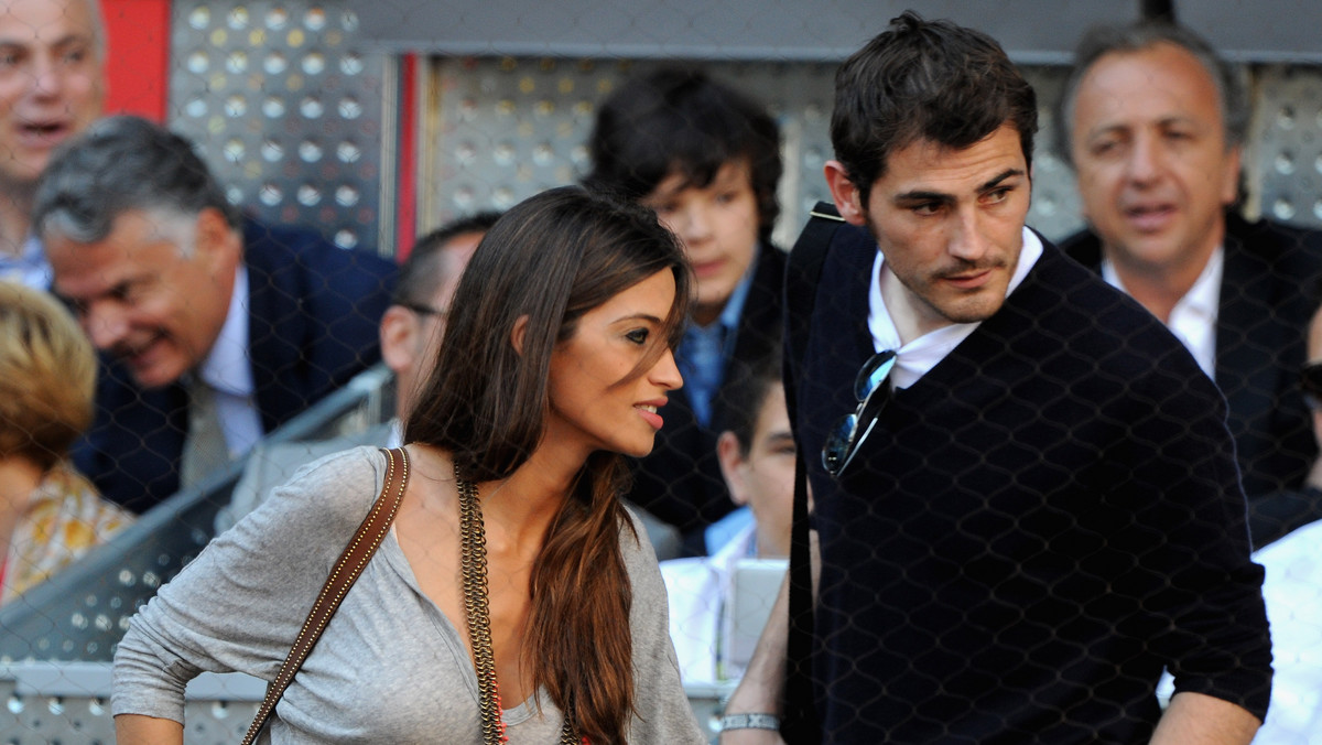 W jednym z ostatnich wywiadów Sara Carbonero, hiszpańska dziennikarka sportowa, wypowiedziała się na temat swojego ukochanego Ikera Casillasa. Kobieta przyznała, że bramkarz FC Porto "nie jest doskonały".