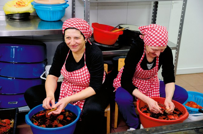 Za četiri godine napravile su više od 100.000teglica ajvara, pinđura, pekmeza, slatkog...