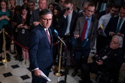 A więc dlatego... Zwrot Johnsona po lekturze raportu wywiadu USA