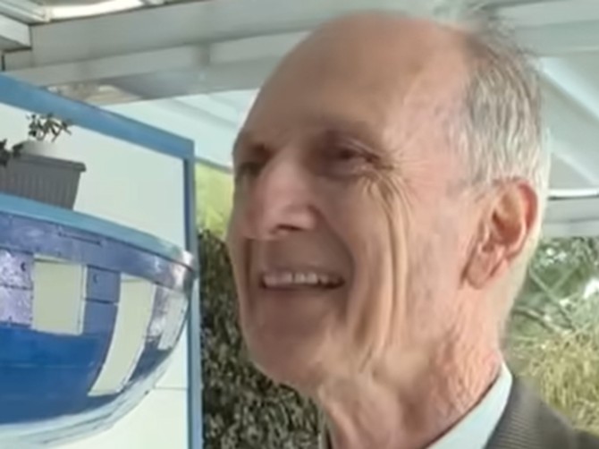 Goran (69) oženio 49 mlađu devojku koju je upoznao na ulici: "On je predator"