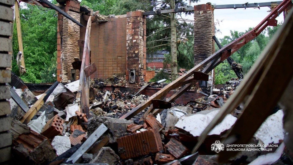 Više kuća je uništeno u ruskom napadu dronovima na region Dnjepropetrovska, kažu iz Kijeva | Foto: Dnipropetrovsk regional administration / Telegram