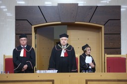 TK ogłosił wyrok: Nowa ustawa o TK autorstwa PiS częściowo niekonstytucyjna