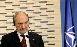 Macierewicz: CEK NATO funkcjonuje i pozostanie w Krakowie