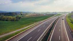 Nowe prawo hamuje budowę dróg