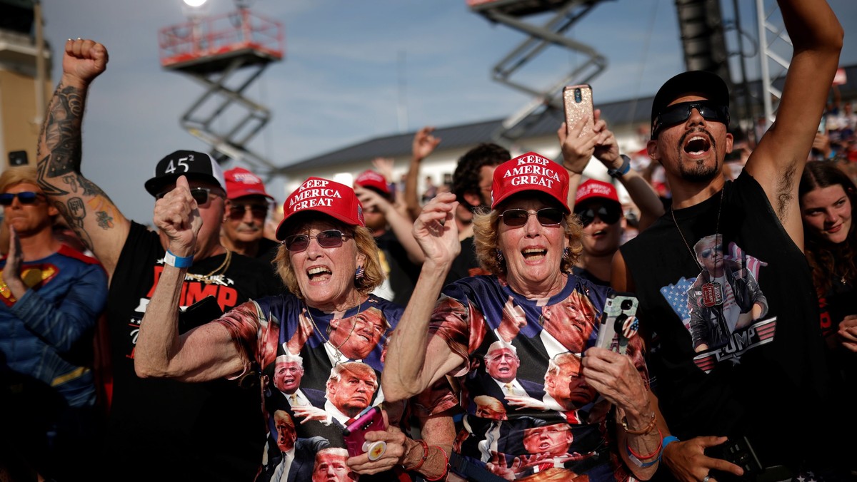 Zwolennicy Donalda Trumpa podczas kampanii wyborczej, Floryda, październik 2020 r.