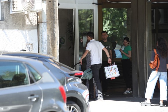 "MOJA ŽENA NEĆE IMATI SILIKONE" Glumac dugo maštao o porodici i deci, pa dobio sina u 46. godini: "To je ljubav"