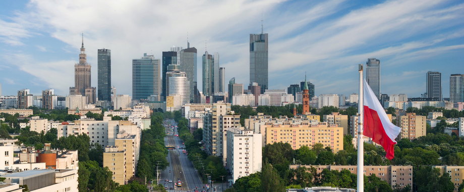 Silny złoty i spora presja płacowa niestraszne polskim firmom. Powiało optymizmem