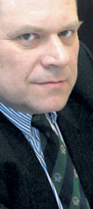 Jakie znaczenie ma okres posiadania udziałów dla zwolnienia przy wypłacie dywidend