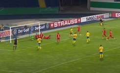 Co za mecz! 9 goli, Polak z hattrickiem. Kobylański 'wyrzucił' Herthę z Pucharu Niemiec