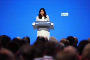 Braverman: Nadchodzi huragan masowej imigracji