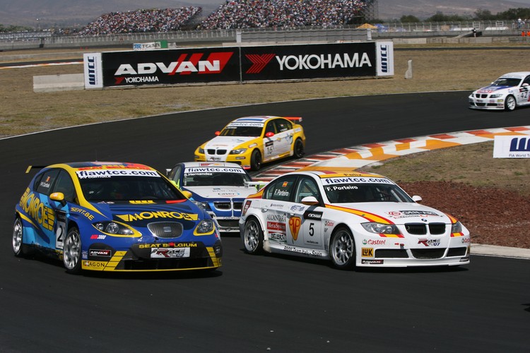 ... podczas II rundy WTCC na torze Puebli w Meksyku