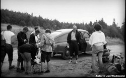 Wielkie święto kierowców. Biskup poświęci zabytkową warszawę, replikę auta Karola Wojtyły