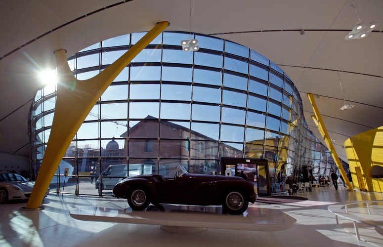 Auto Avio Costruzioni 815 z 1940 roku w muzeum Enzo Ferrari w Modenie, Włochy.