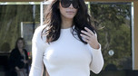Kim Kardashian w obcisłych dżinsach