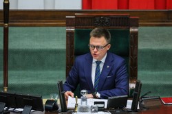 Szymon Hołownia i afera Collegium Humanum. Marszałek zabrał głos