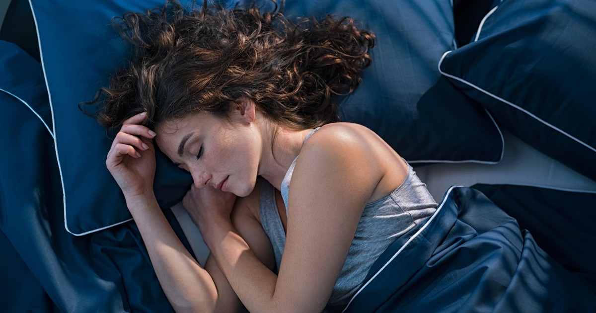 Bardziej od imprez cenią sen. 20-latkowie są w łóżkach o 21