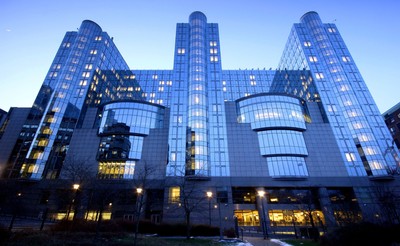 UE szykuje się do zaprzysiężenia Bidena. W trakcie debaty PE skrytykowała technologicznych gigantów