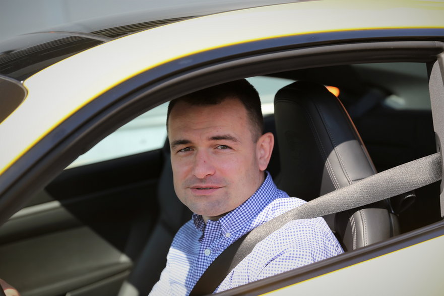 Adam Bernard, Szkoła Bezpiecznej Jazdy Renault